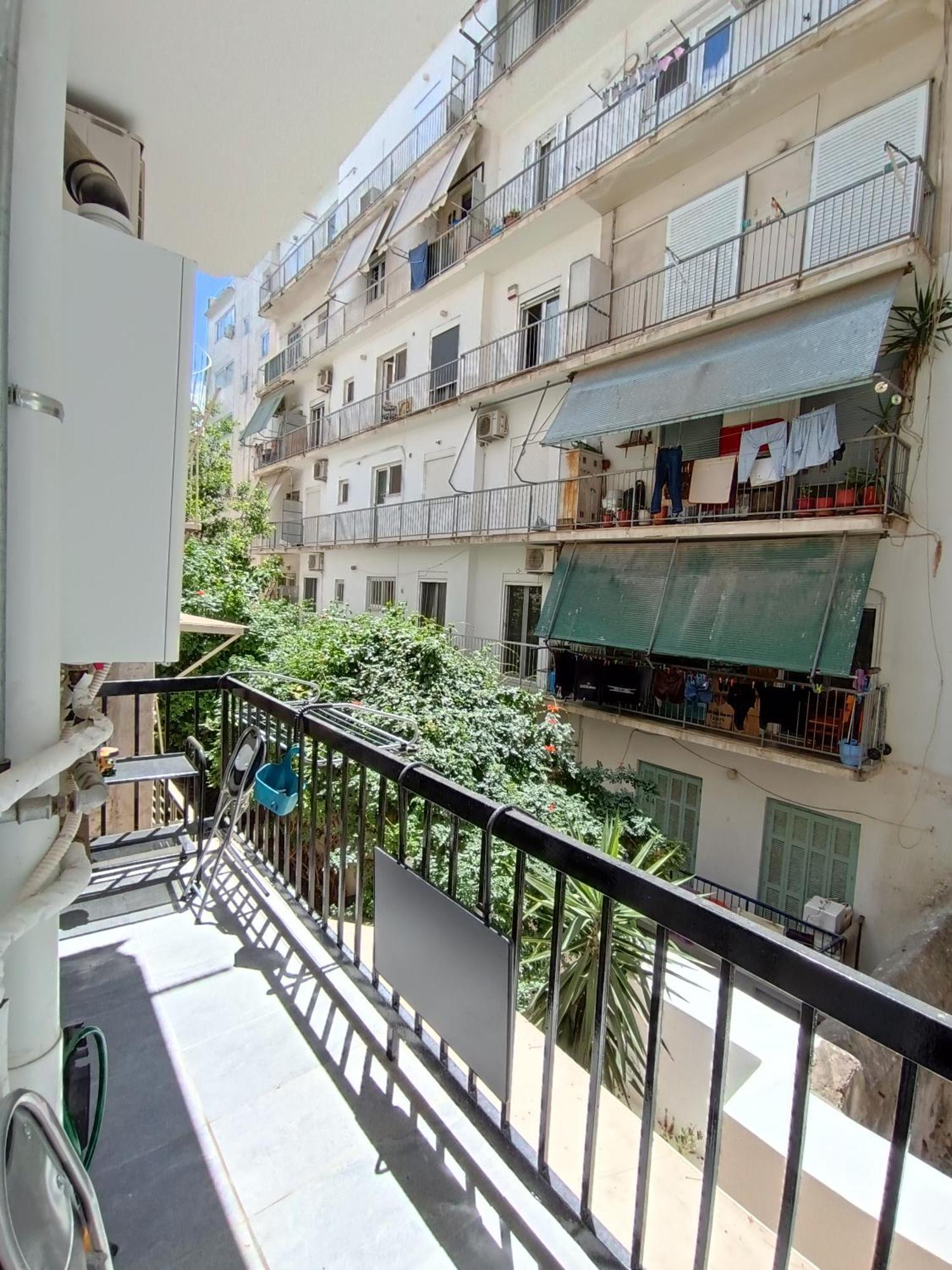 Luxury & Spacious In Apartment Athens