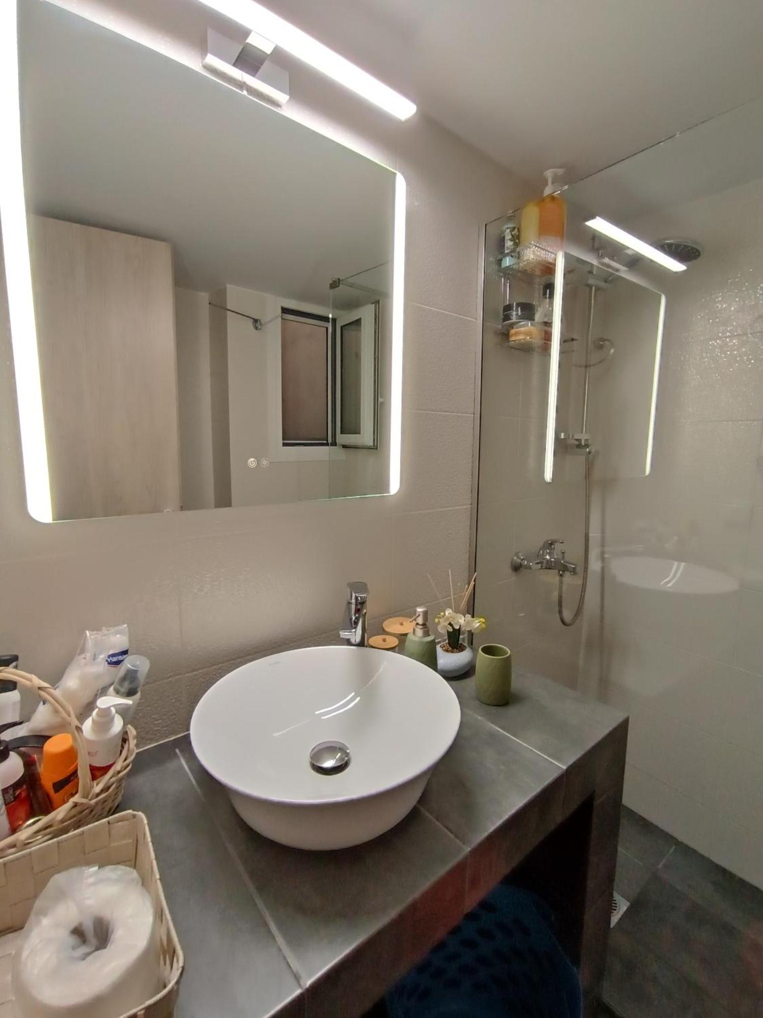 Apartment Luxury & Spacious In Athens