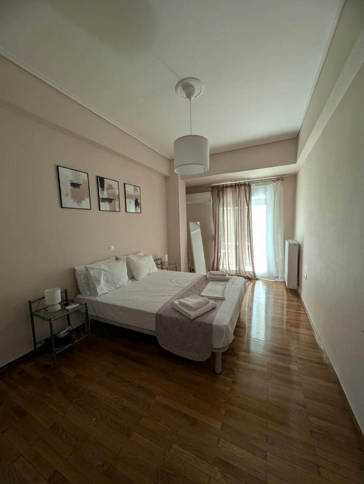 Luxury & Spacious In Apartment *